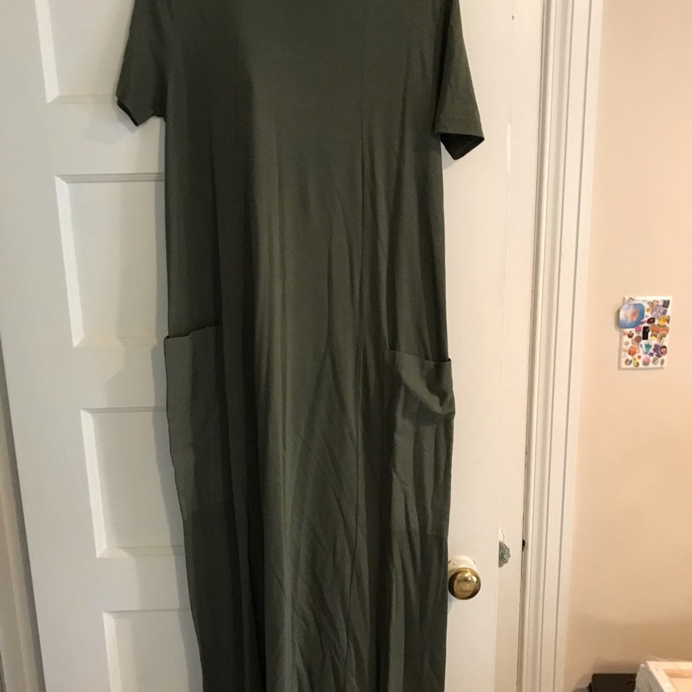 Long khaki Zara dress with pockets